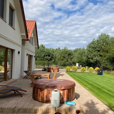 Panorama Lasu Komfortowe Z Jacuzzi Leba-nowecin Tatil Evi *