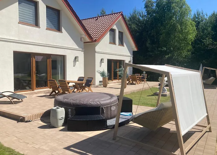 Panorama Lasu Komfortowe Z Jacuzzi Leba-nowecin Semesterbostad Nowecin